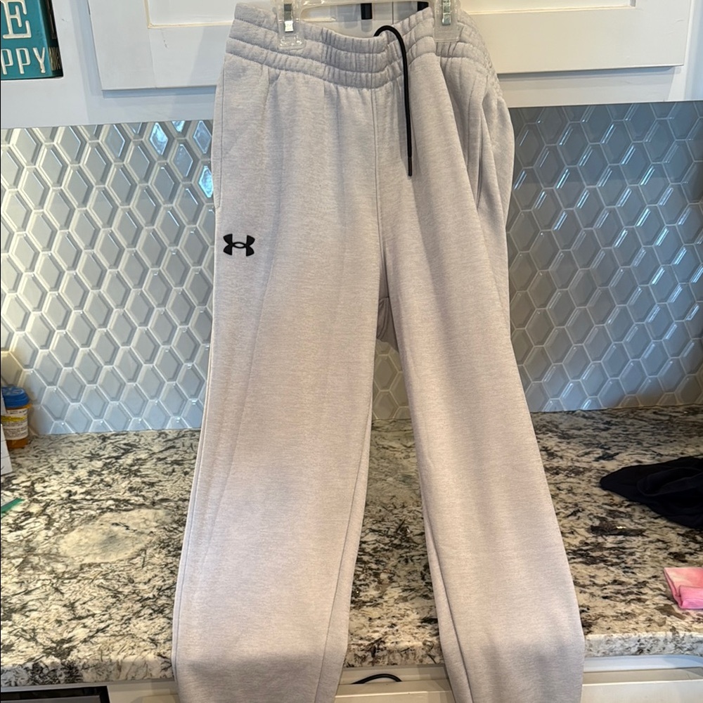 Under Armour Gray Sweatpants Relaxed Fit Joggers